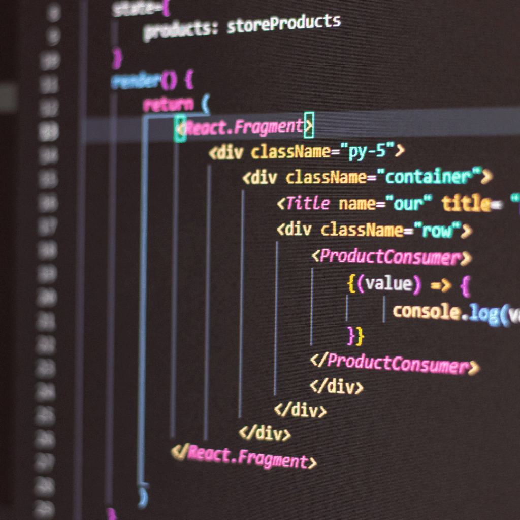 Nahaufnahme eines Computerbildschirms, der Webcode mit HTML anzeigt.